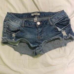 Refuge SIZE 4 Jean shorts